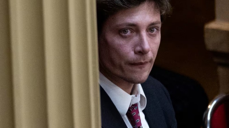 YPF: La inversión de casi 100 millones de dólares en publicidad bajo Santiago Caputo