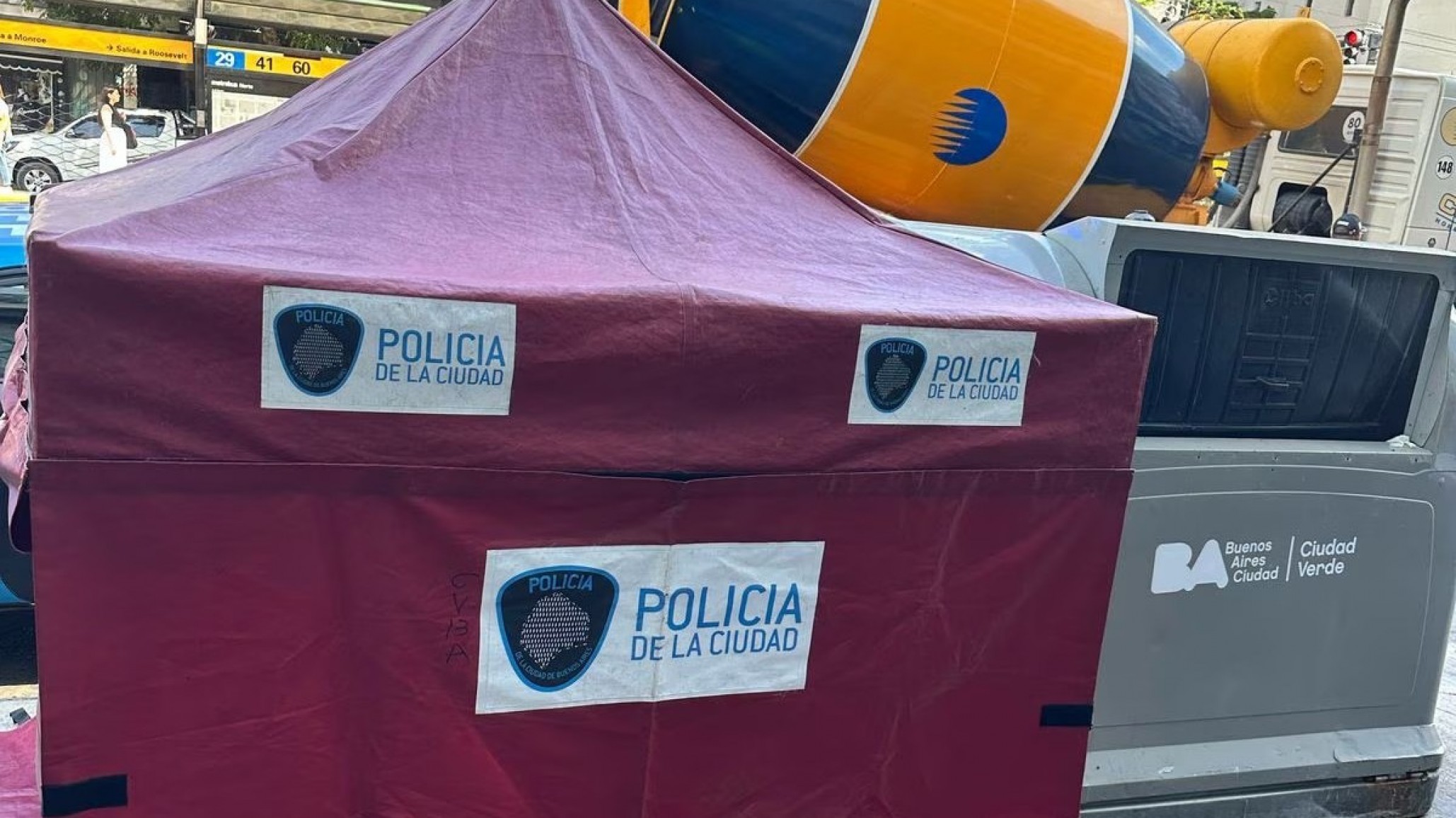 Hallaron sin vida a un bebé recién nacido en un contenedor de basura