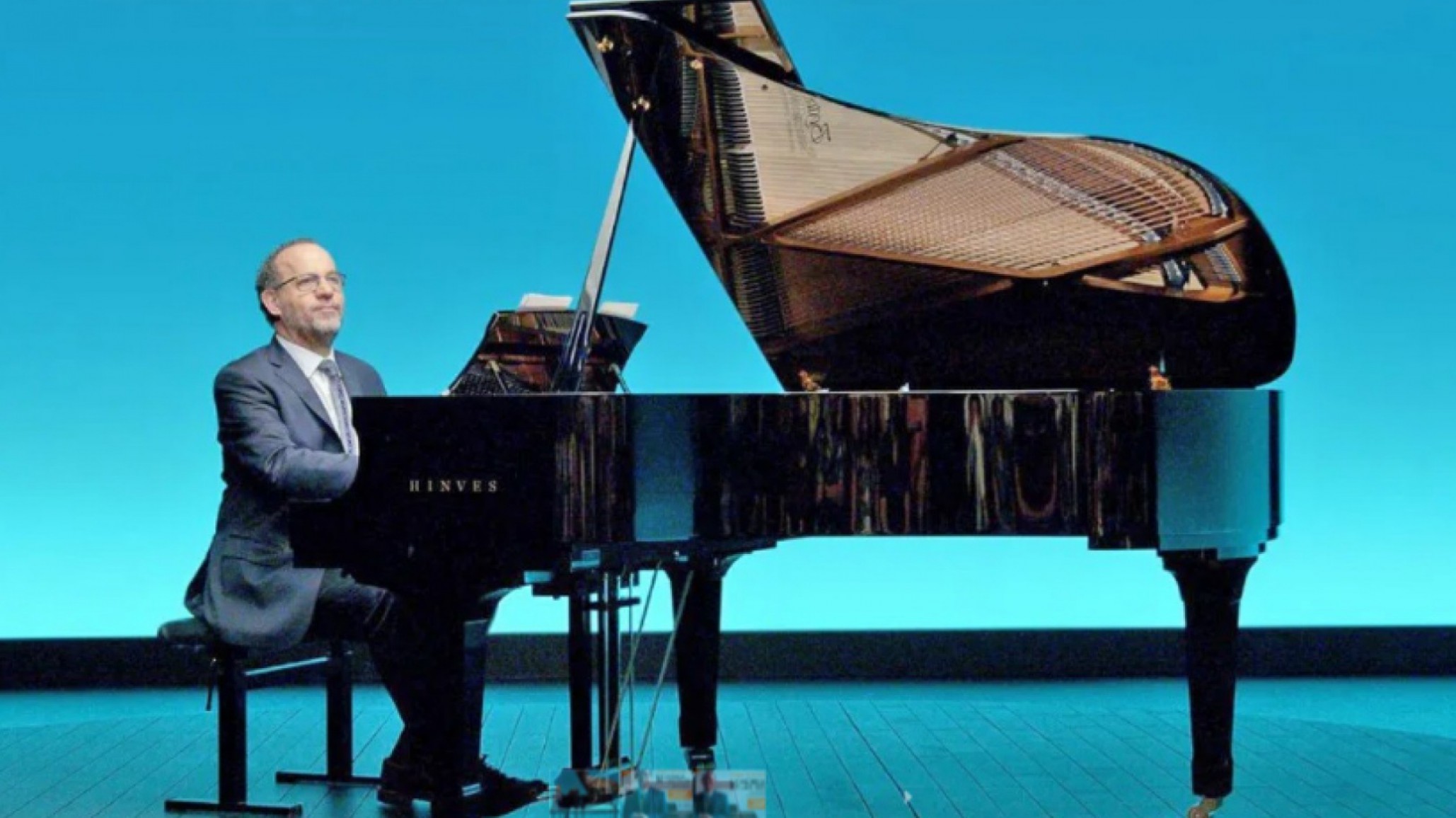 Sergio Feferovich llega a Comodoro Rivadavia con "La Música de las Ideas": un viaje entre el humor y la música