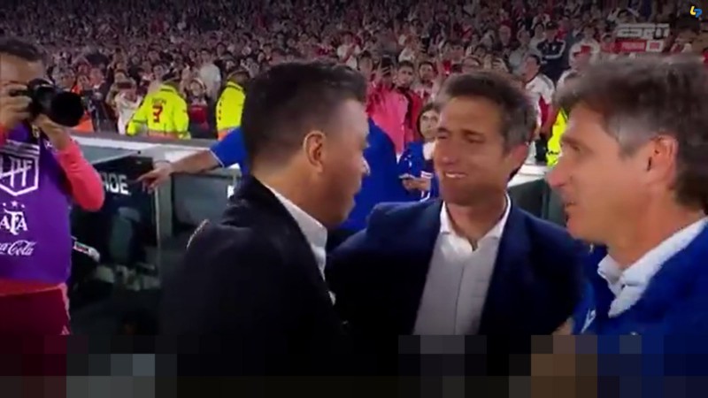 Barros Schelotto volvió al Monumental y se reencontró con Gallardo