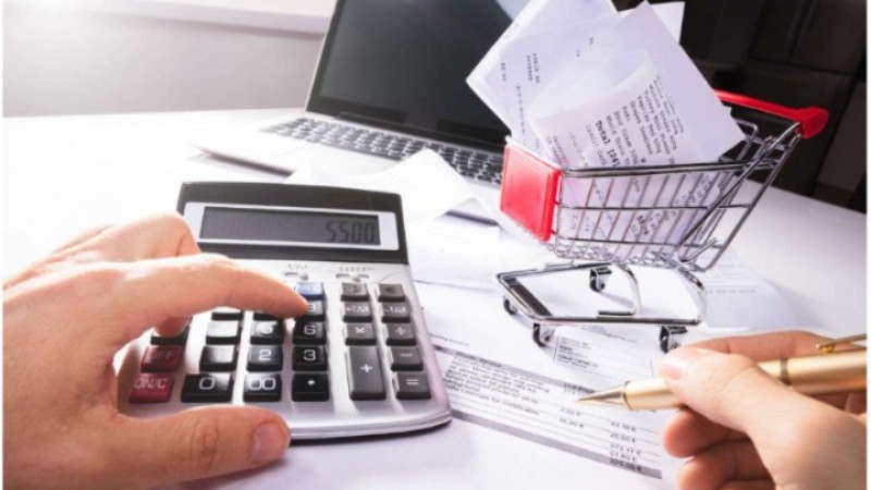 Según una encuesta, al 63% de los argentinos les cuesta llegar a fin de mes y casi el 50% empeoró su situación económica este año