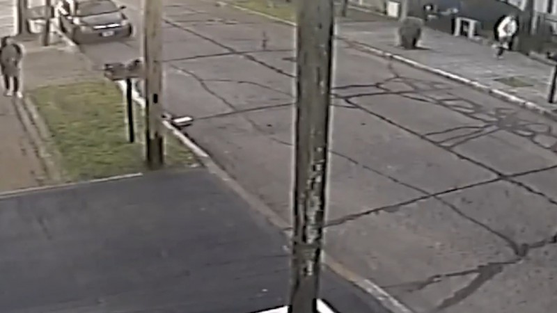 La Matanza: Asesinaron a una mujer frente a su hijo de 15 años en plena vía pública