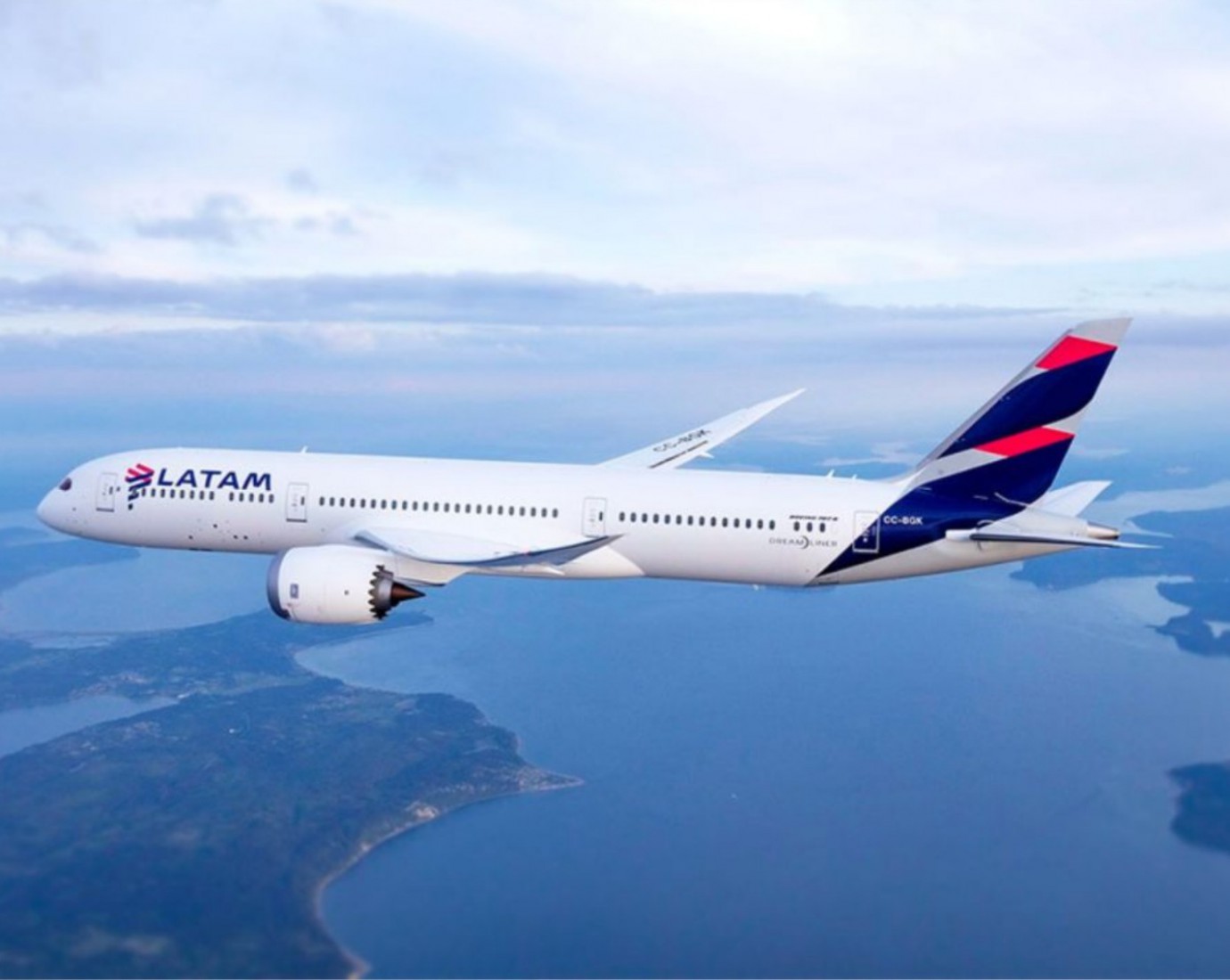 Argentina habilita nuevas rutas aéreas con Chile y Brasil