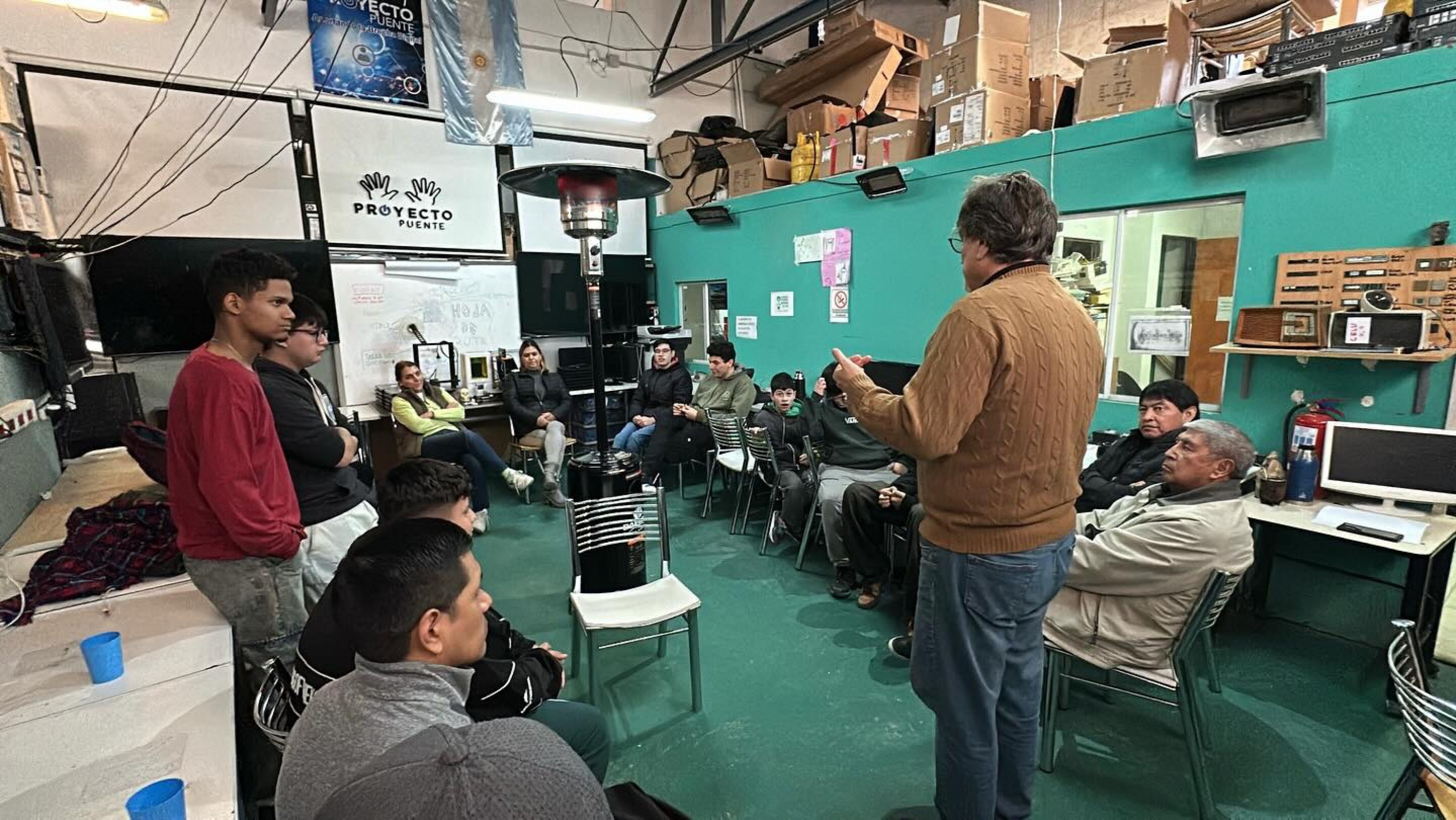 Proyecto Puente podría cerrar su sede y se pone en riesgo un proyecto de robótica para 60 chicos