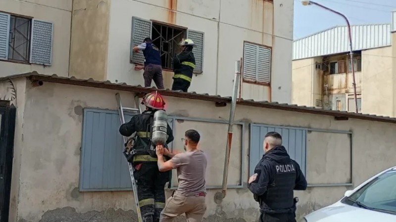 Sin noticias de su familia: Se buscan familiares de la anciana rescatada en el 30 de Octubre