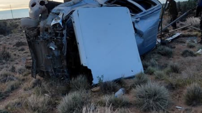 Un hombre mayor volcó en la Ruta 43 y el cinturón de seguridad le salvó la vida