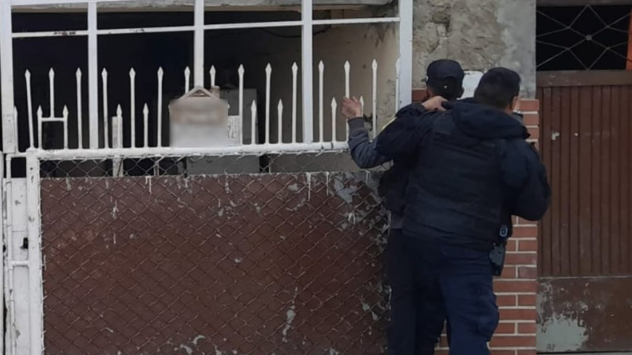 "El cuento del tío": fue detenido tras ingresar a una vivienda en barrio Ceferino