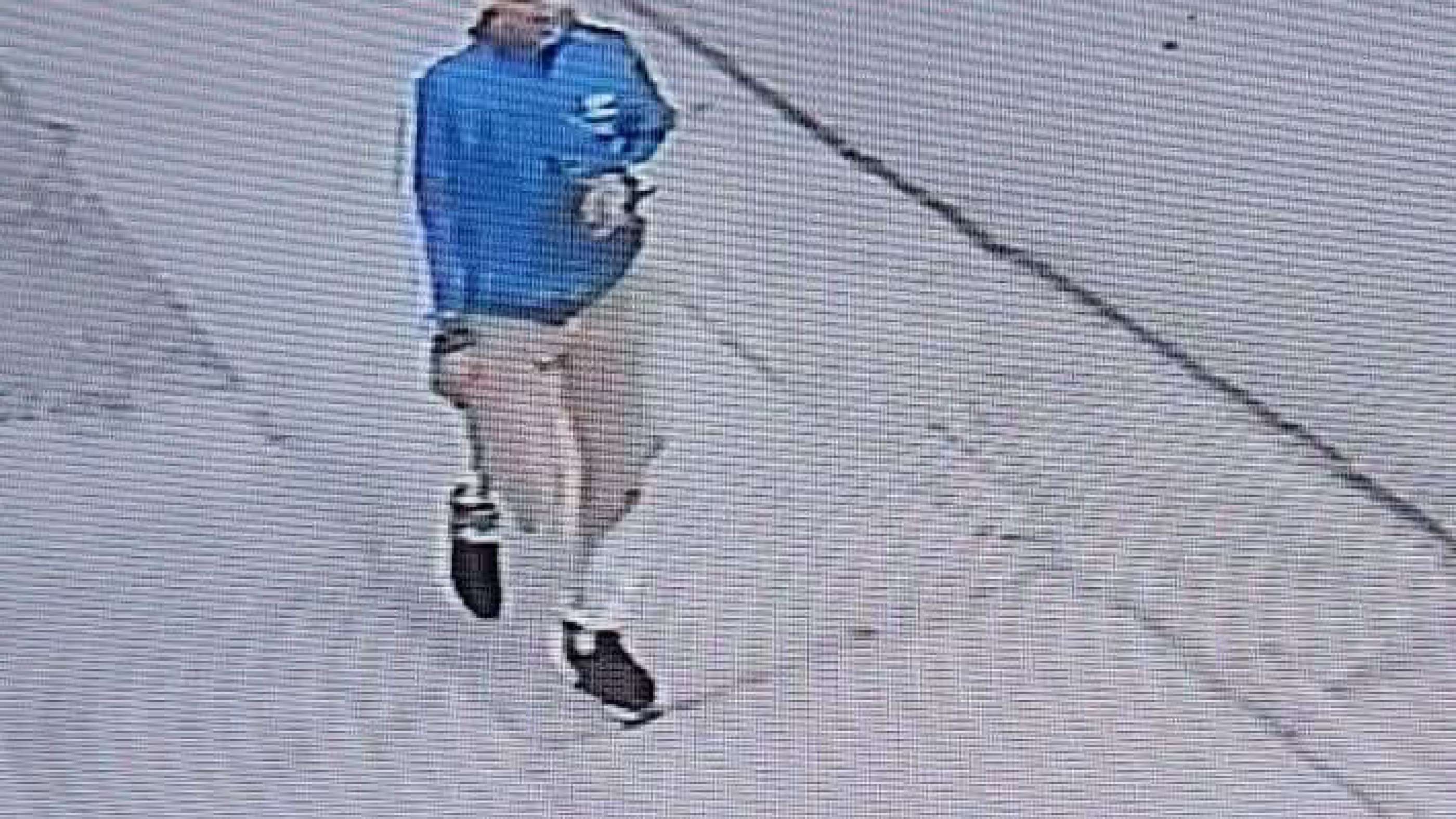 Le robó a una chica en la parada: "Te vamos a seguir escrachando por rata"