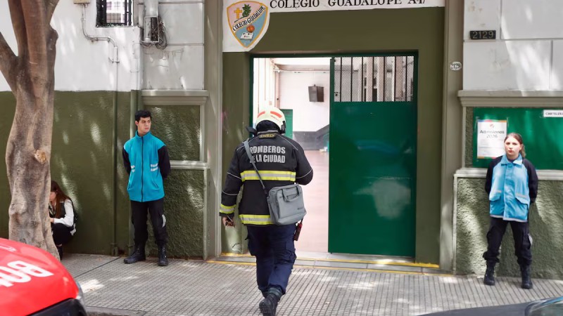 Palermo: Una explosión durante una feria de ciencias en una escuela dejó a 5 alumnos heridos
