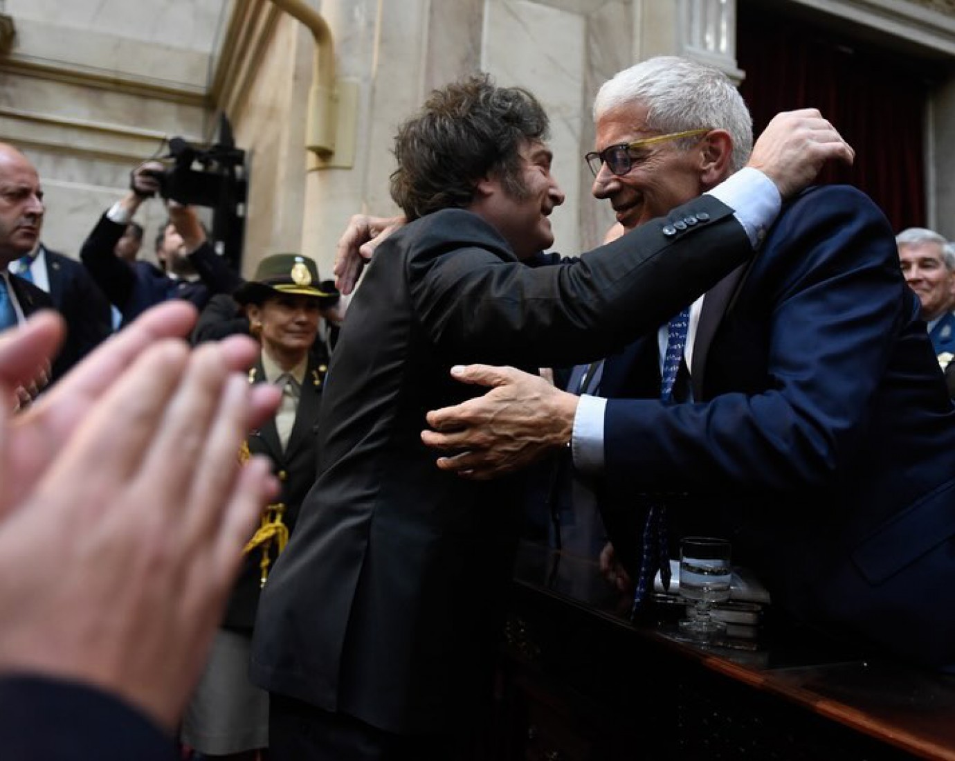 Cúneo Libarona se va del Gabinete con "la frente alta": renuncia firmada y fecha pactada