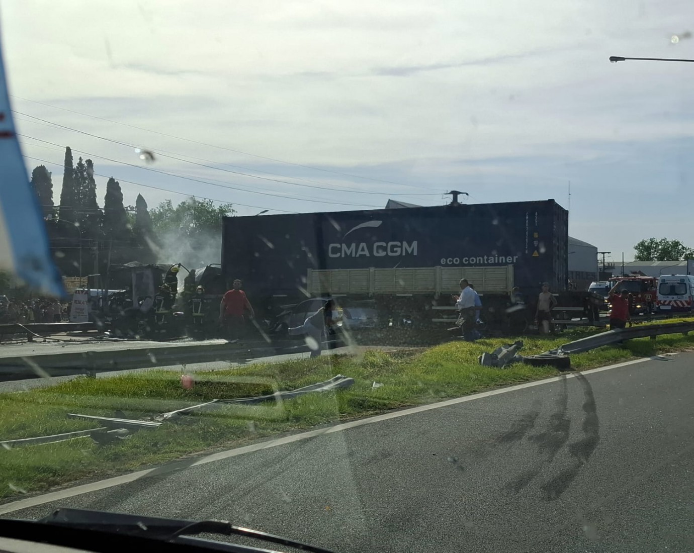 Tragedia en Ruta 9: Un choque múltiple entre dos camiones y dos autos dejó tres muertos