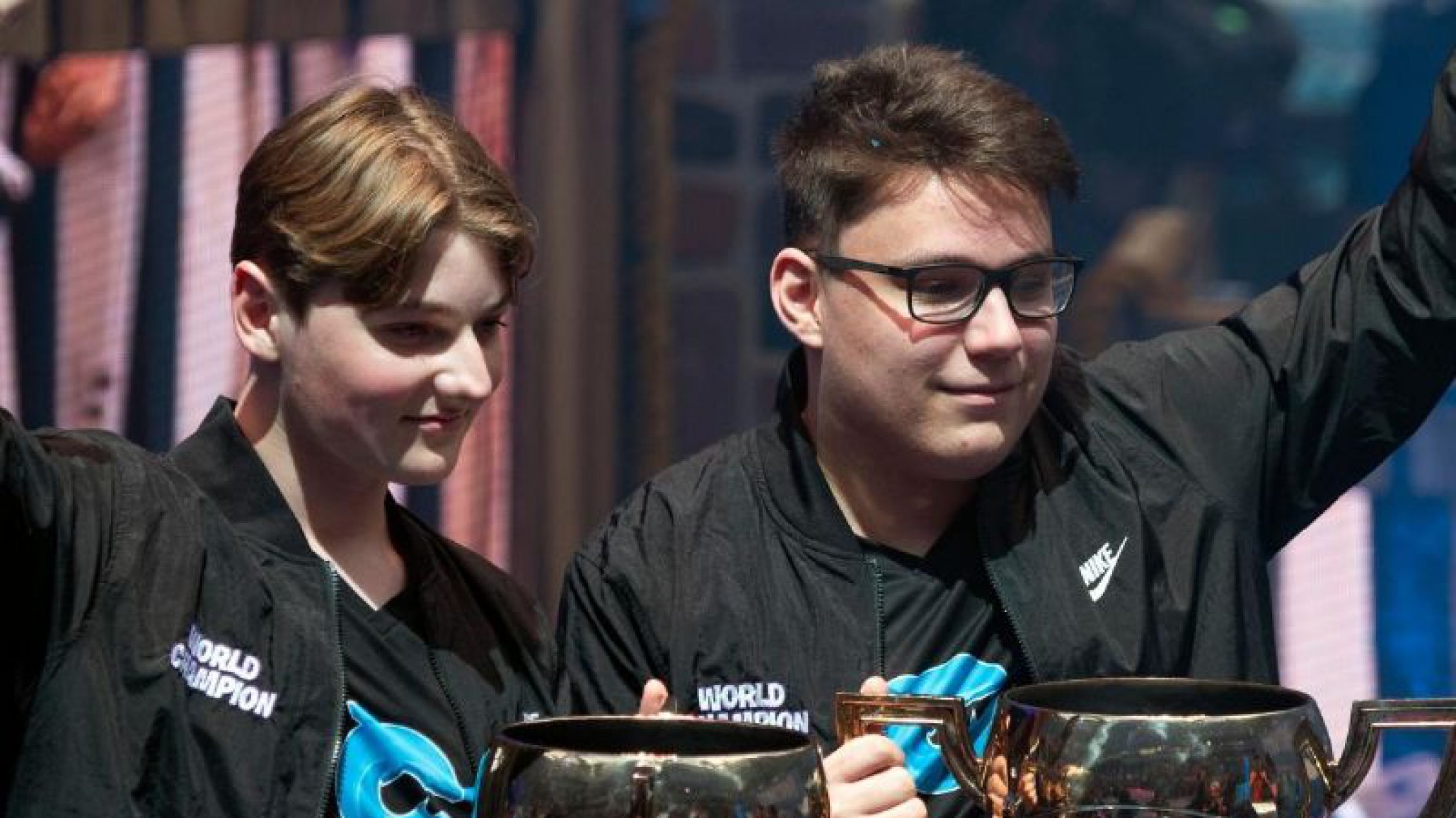 Dos chicos de 16 años se convierten en millonarios al ganar el Mundial de Fortnite
