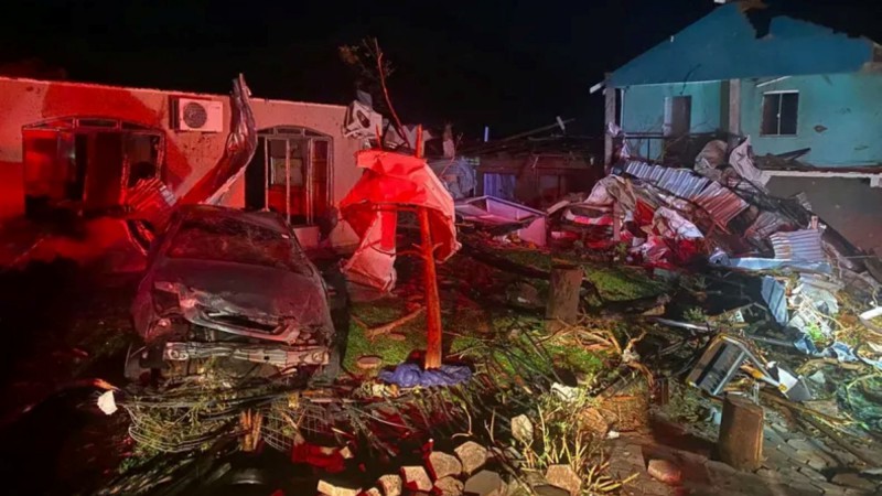 Al menos 5 personas fallecieron por el paso de un tornado en Brasil: hay más de 430 heridos