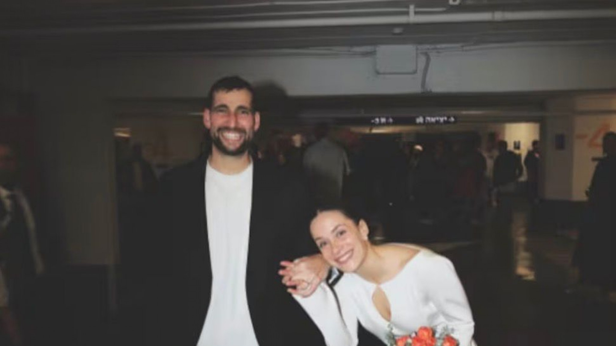 Un argentino se casó en un refugio subterráneo en Tel Aviv en medio de la guerra