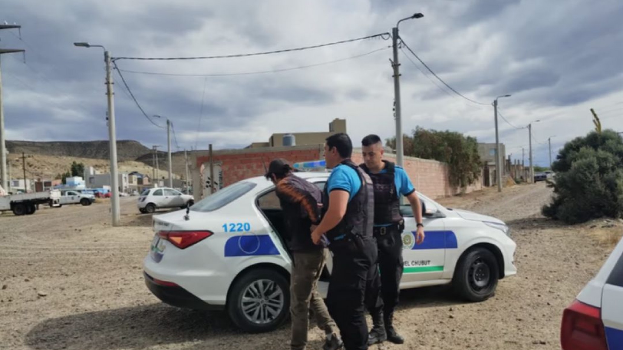 Detuvieron a un hombre por robar cables en un yacimiento de PECOM: ya había sido arrestado