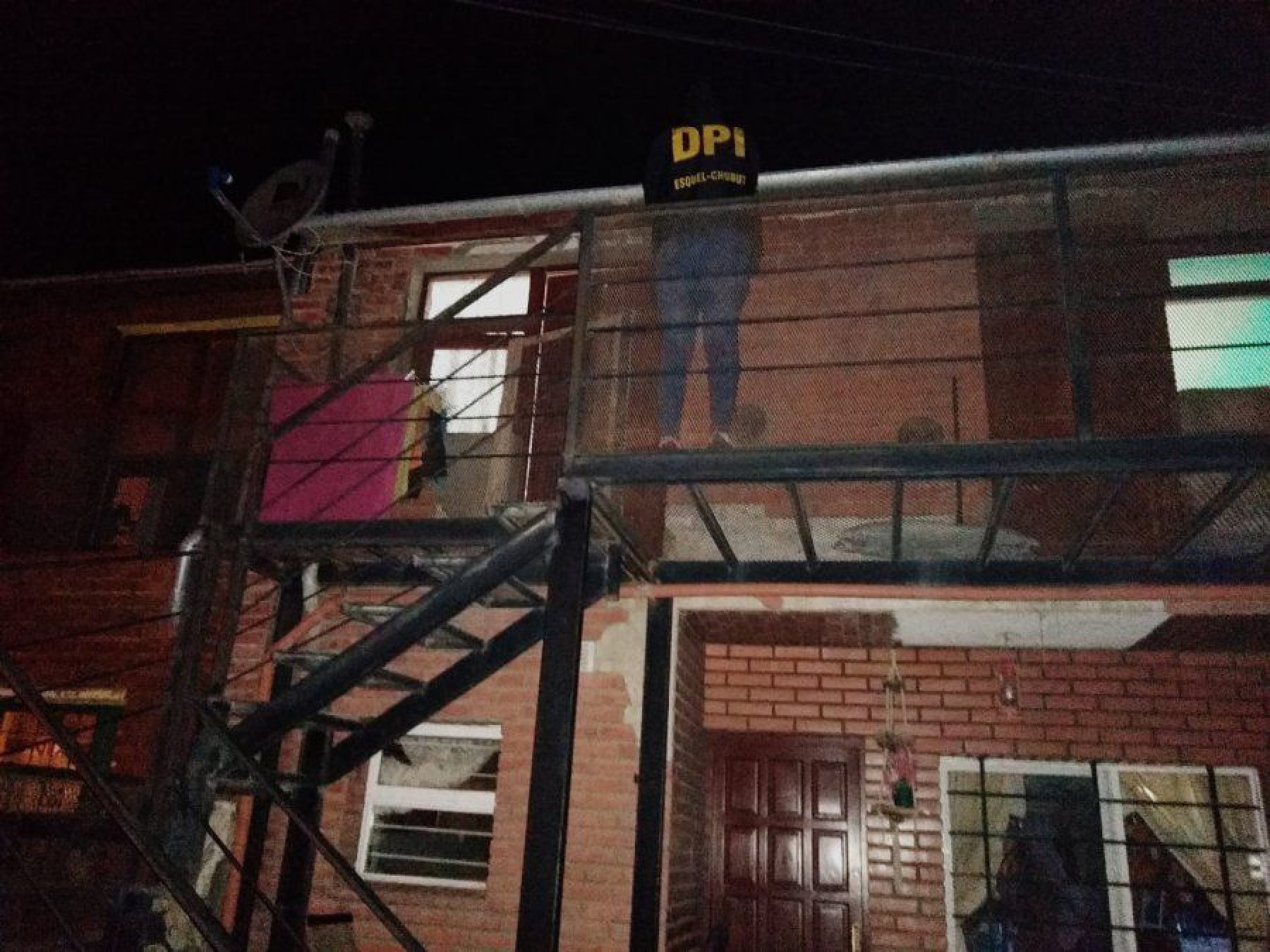 Masajista filmaba las sesiones y extorsionaba clientes