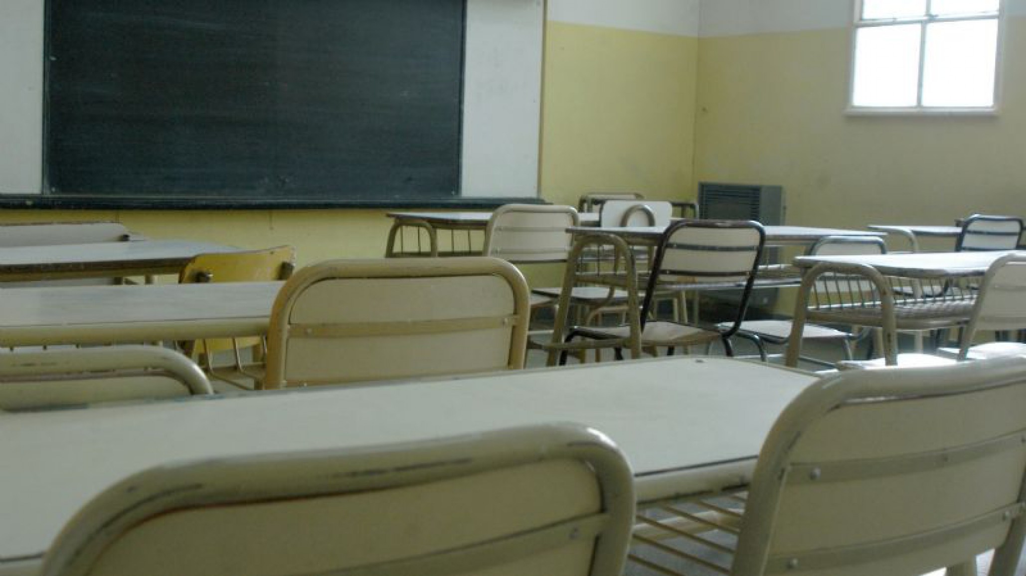 ATECh ratificó el paro, el viernes analiza la propuesta del gobierno en plenario