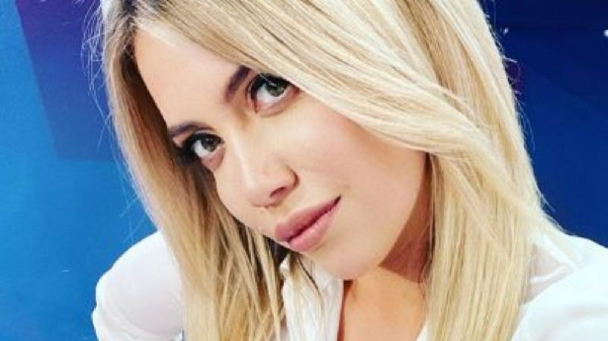 ¡Bomba! Wanda Nara deslumbró con un outfit de otro mundo