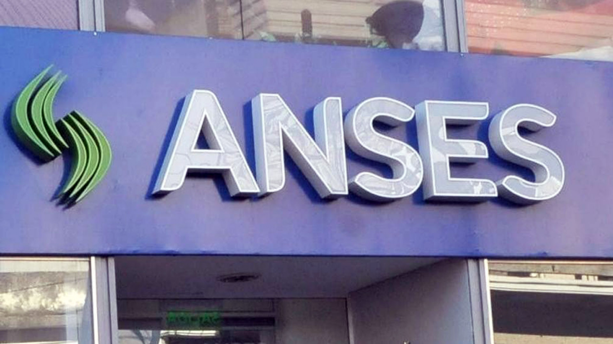 ANSES “hay datos falsos sobre beneficiarios en IFE”