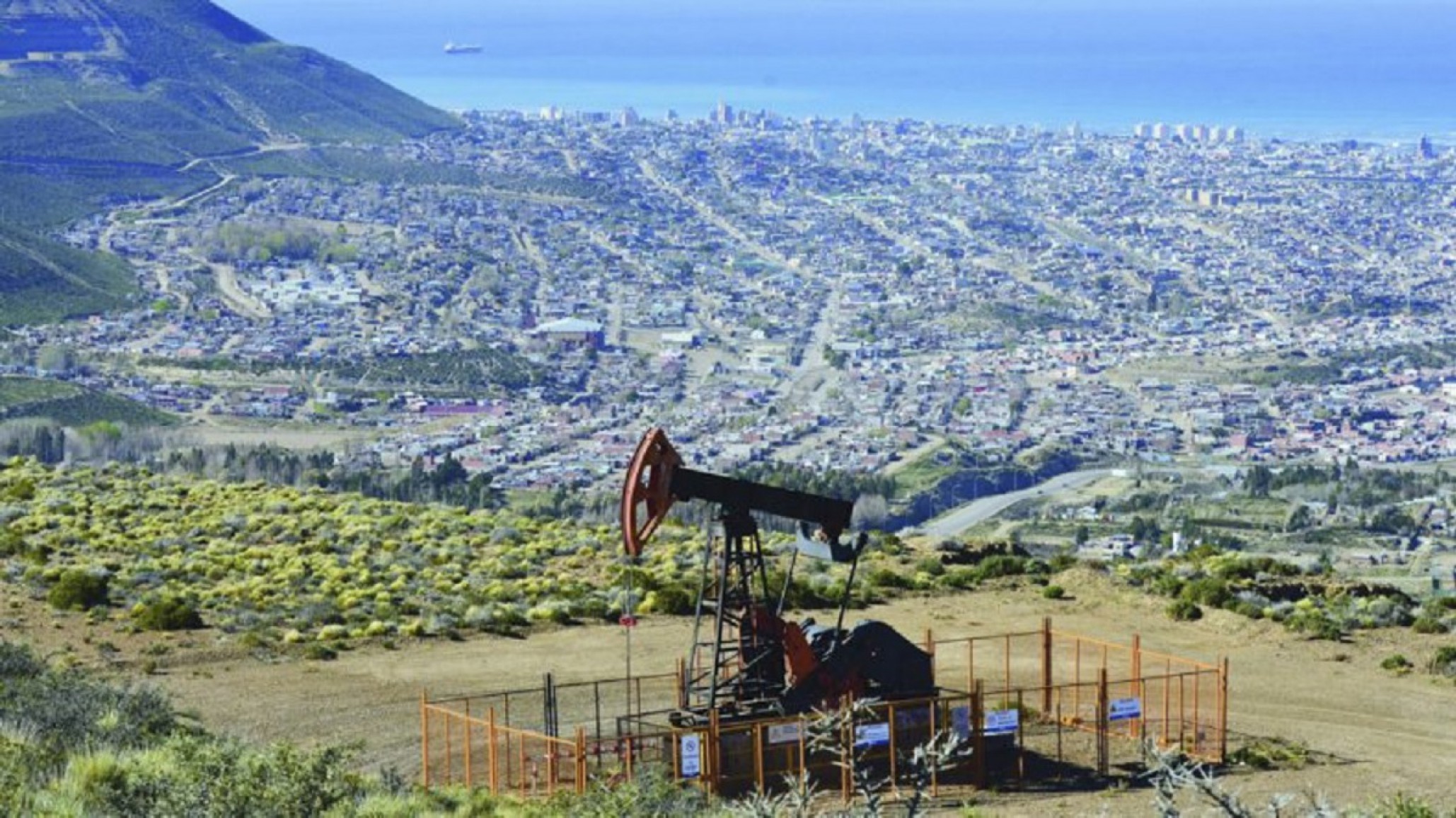 Preocupación en Chubut por la caída del precio del petróleo