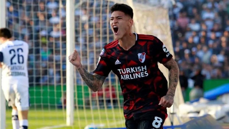 River: Dos europeos buscan a una de sus figuras