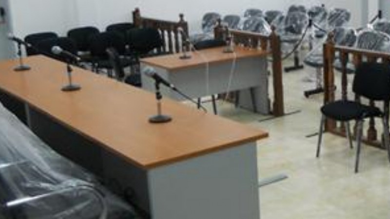 Jueces denunciados por otorgar domiciliaria a un abusador