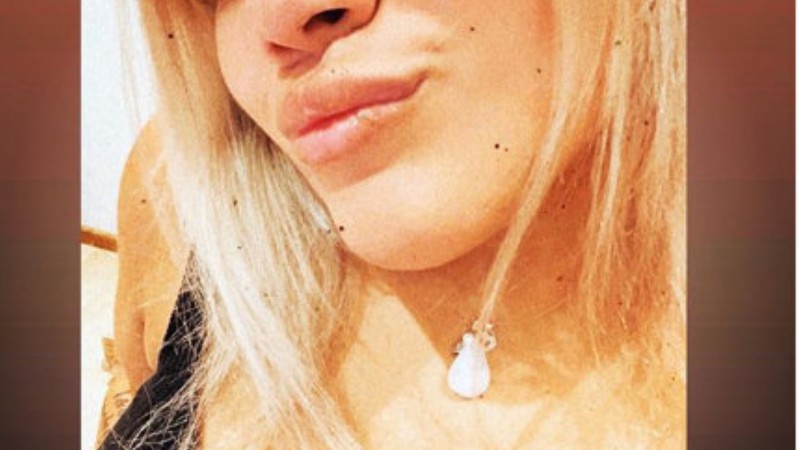 More Rial se grabó sacando la lengua y con una propuesta muy provocativa