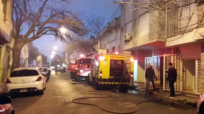 Una mujer perdió la vida en un trágico incendio