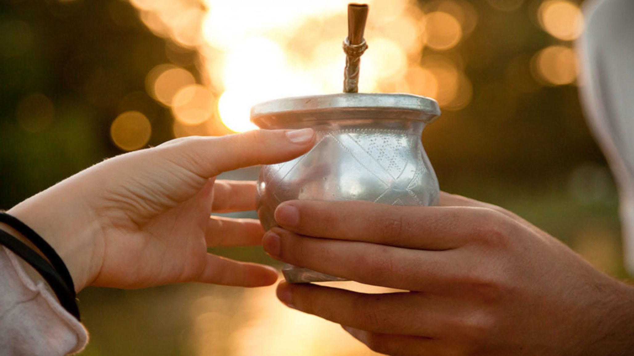 Coronavirus en Chubut: Prohíben el mate en el sector petrolero