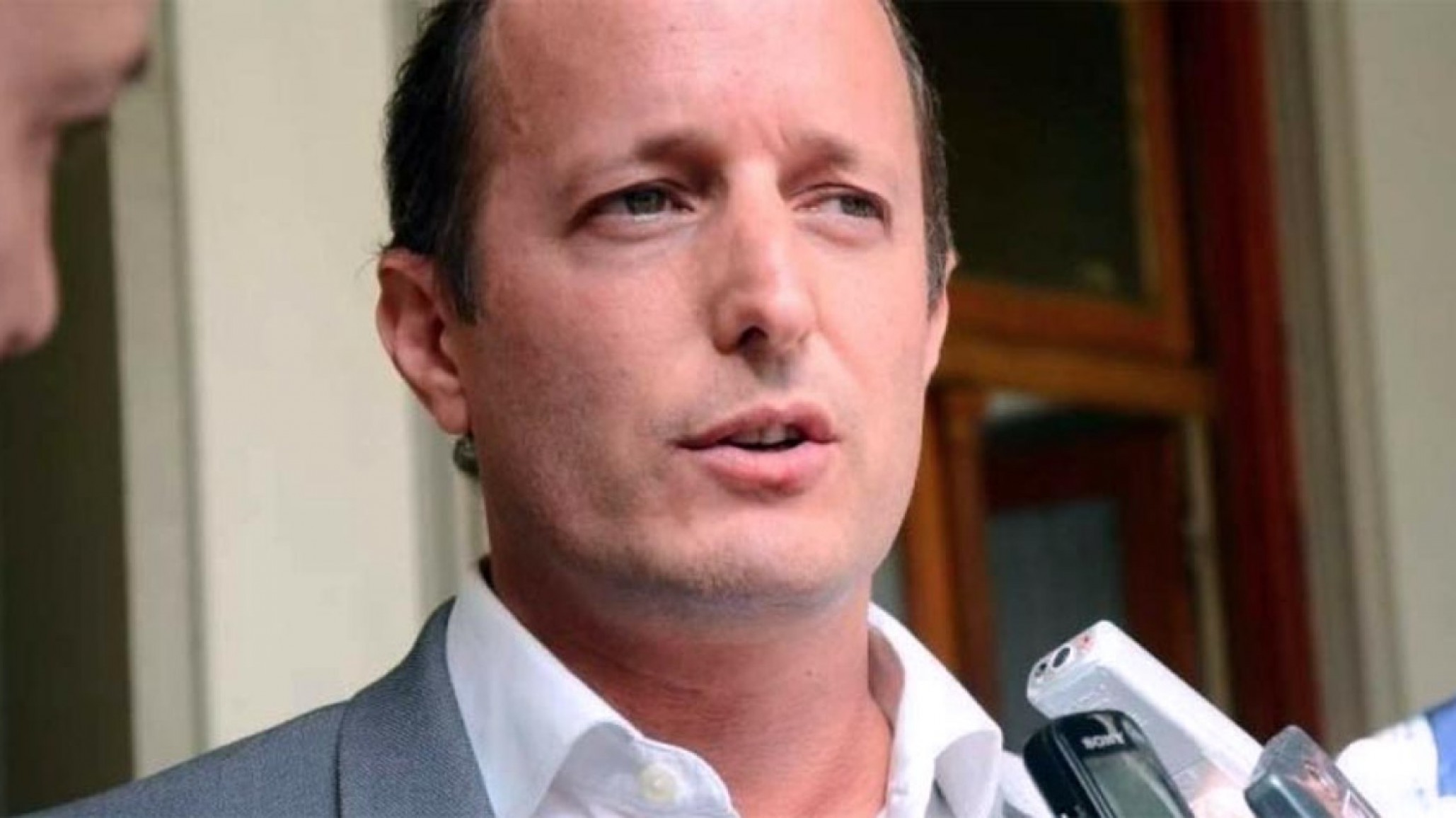 Martín Insaurralde dado de alta, tendrá recuperación domiciliaria