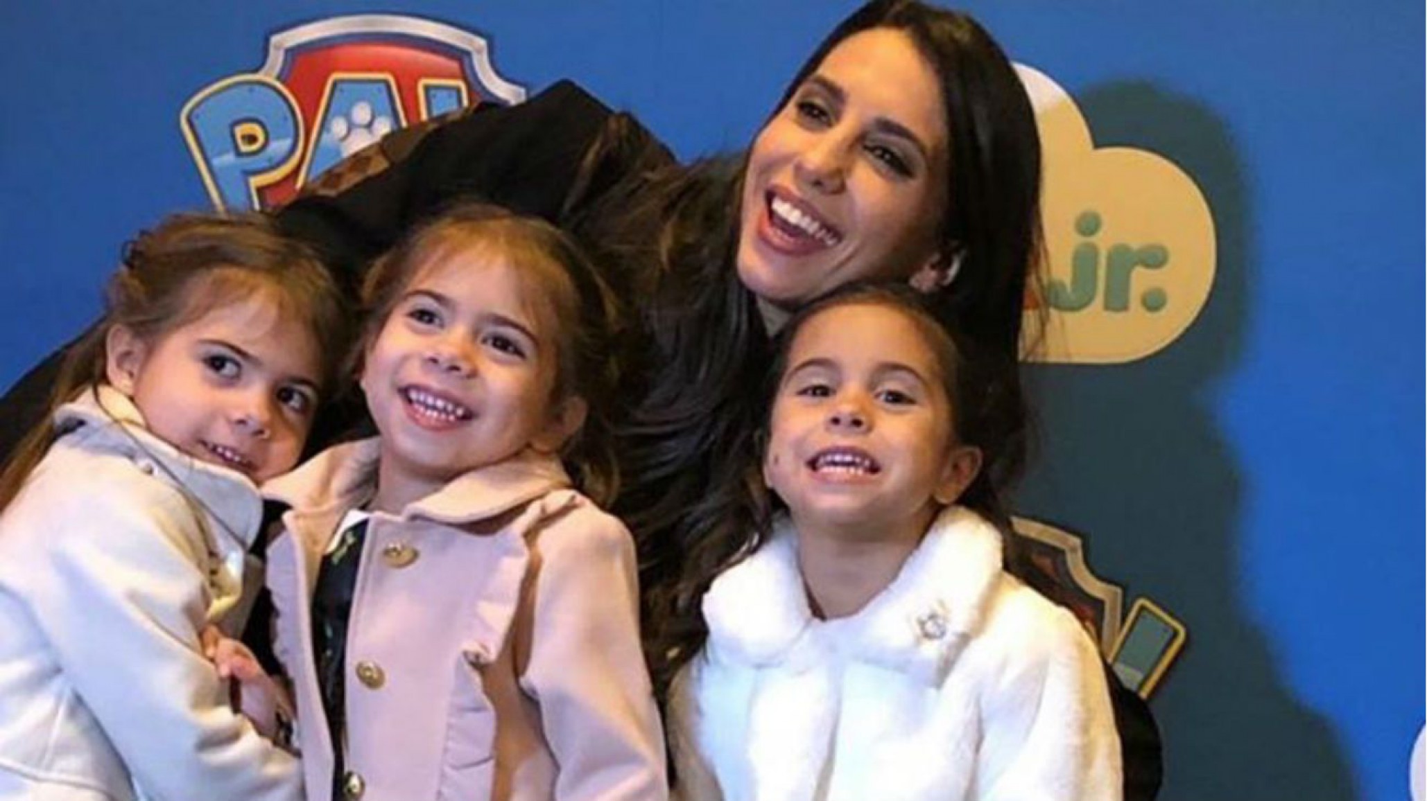 Cinthia Fernández también hace colecho con sus hijas y lo mostró