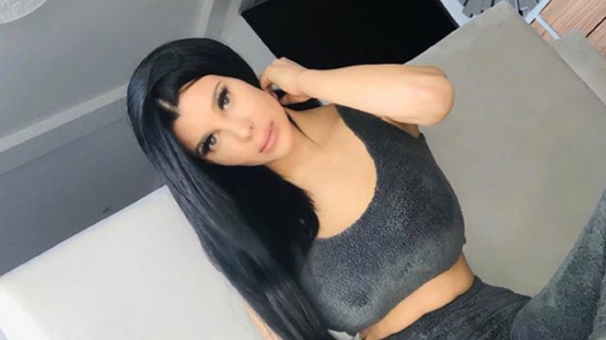 Charlotte Caniggia y una malla ultra cavada ¡Qué curvas!