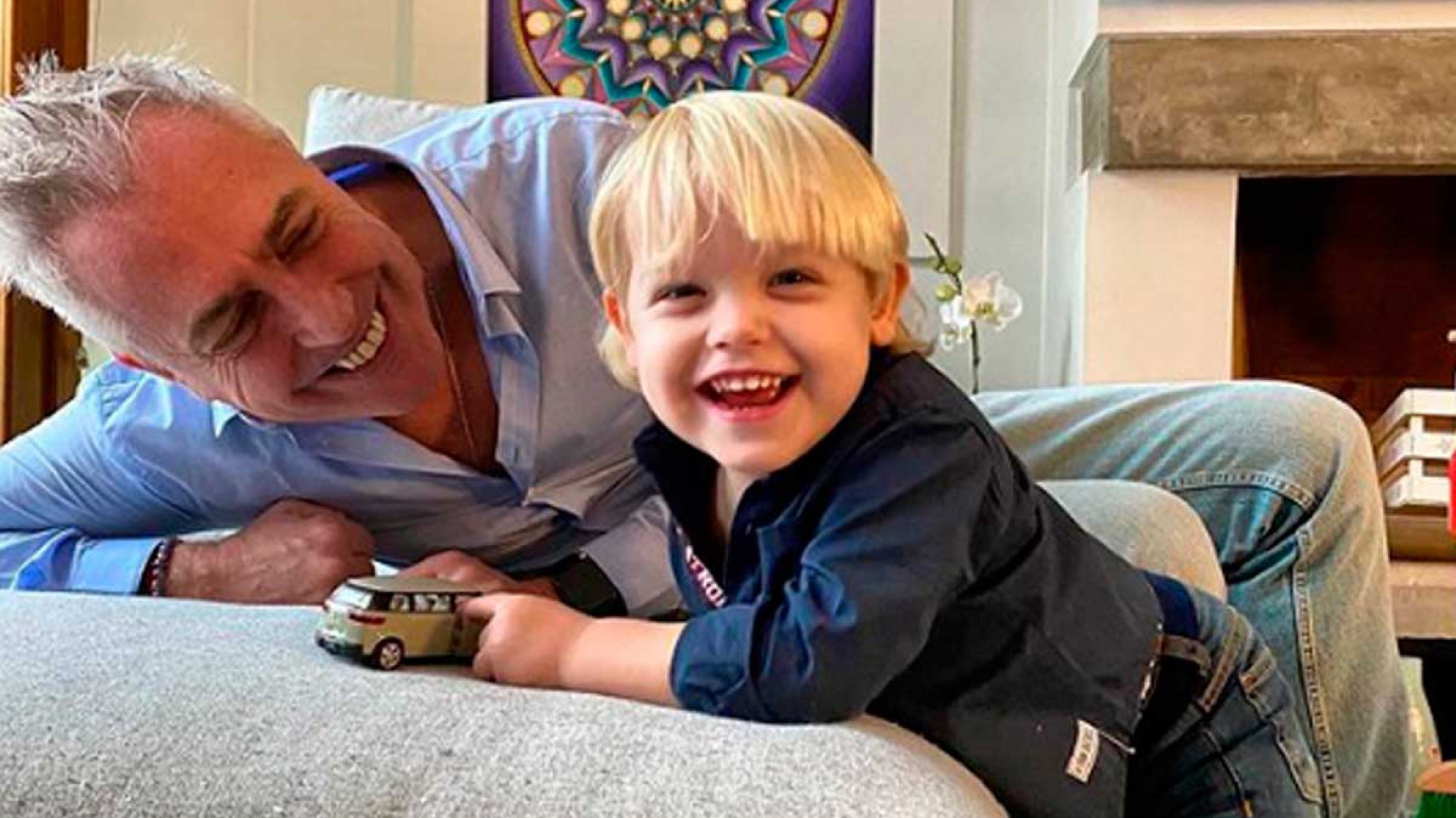 Mirko tuvo una tierna pelea con su perrito: “Están haciendo noni”