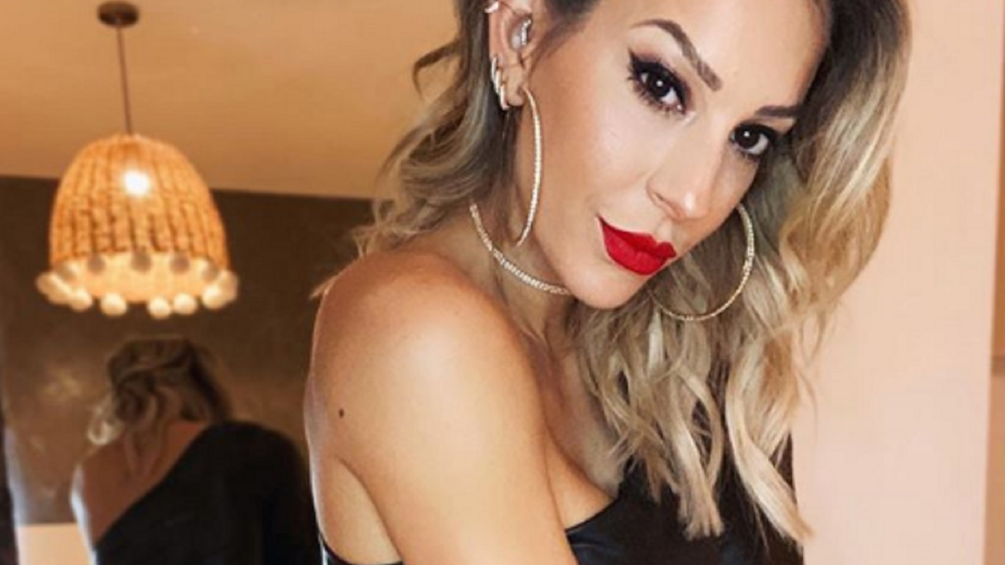 Noelia Marzol sorprendió con un ardiente baile del caño