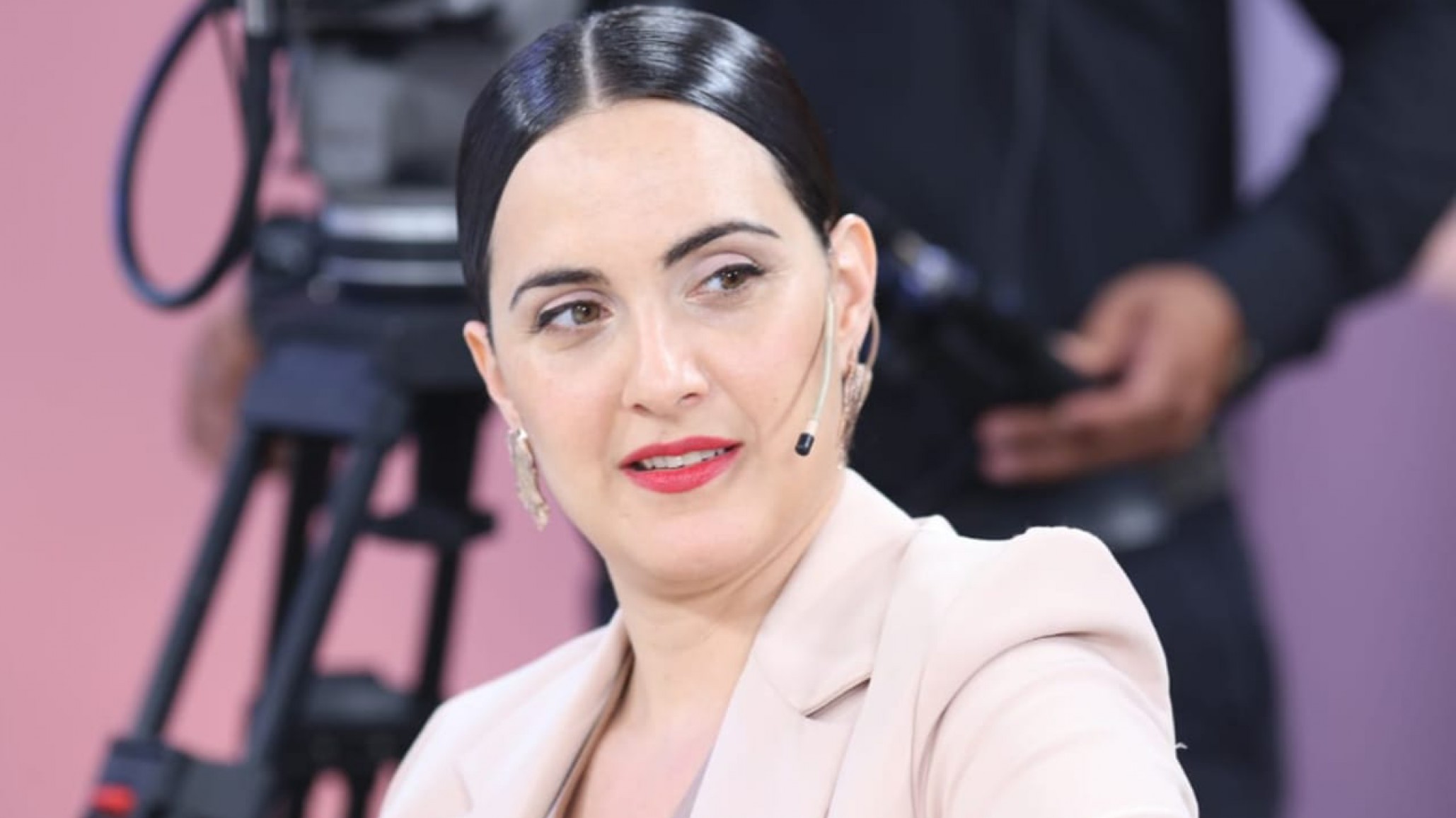 La actriz Julieta Díaz no ocultó su enojo: ”Las plataformas no están pagando los derechos de intérprete”