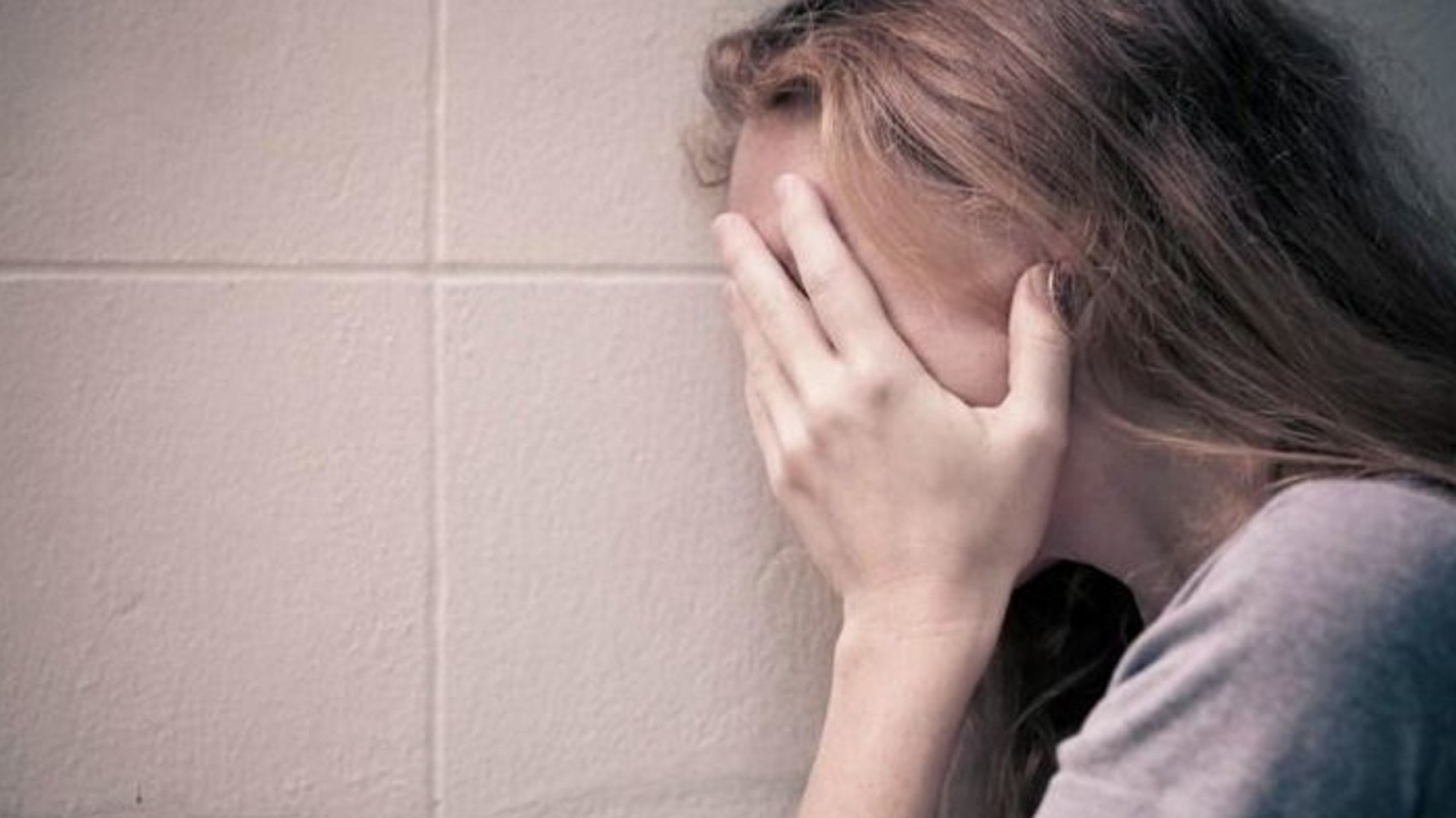 Horror: El esposo les debía dinero y la violaron delante de sus hijos