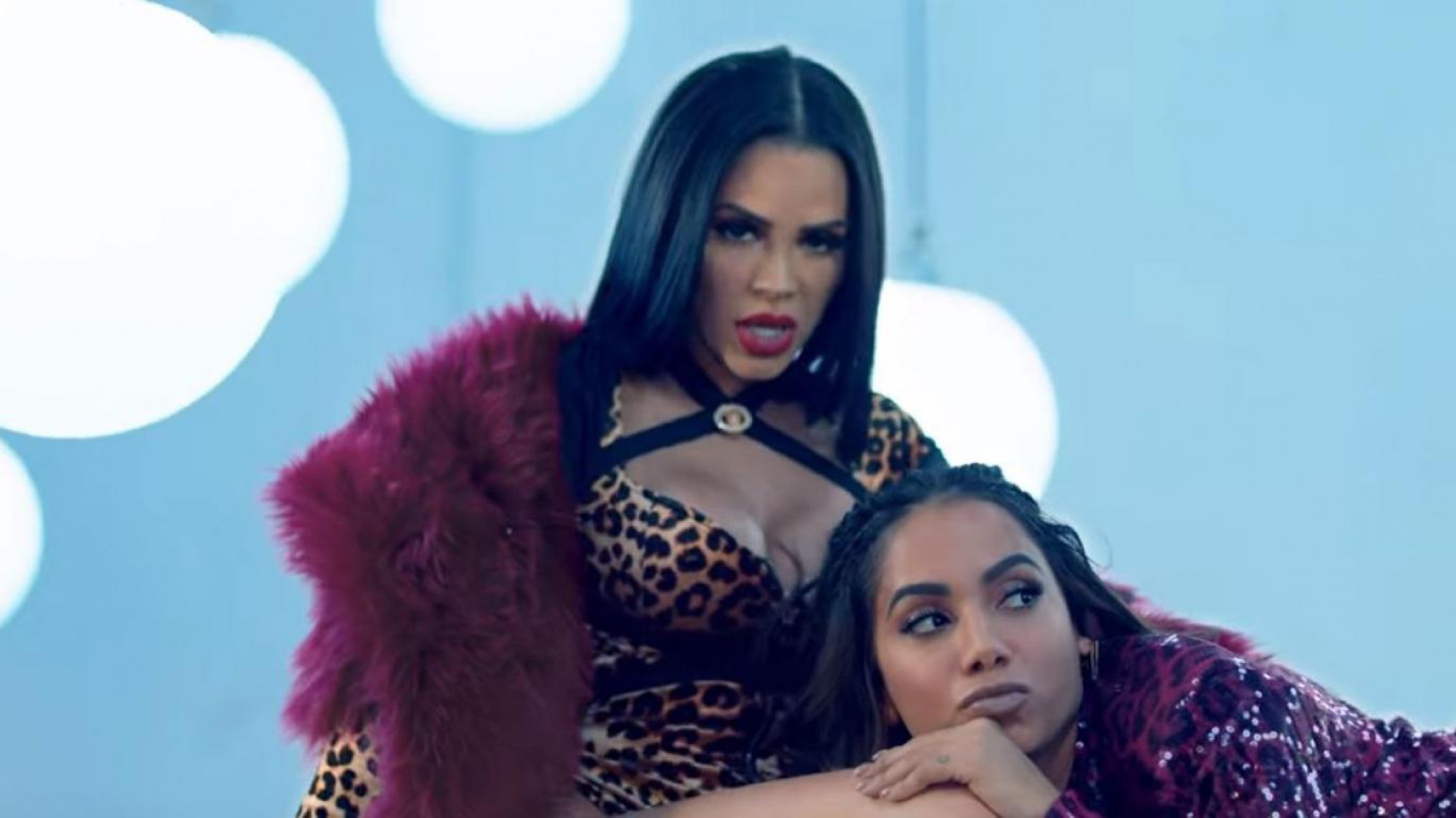 Natti Natasha recibió un comentario escatológico de Anitta