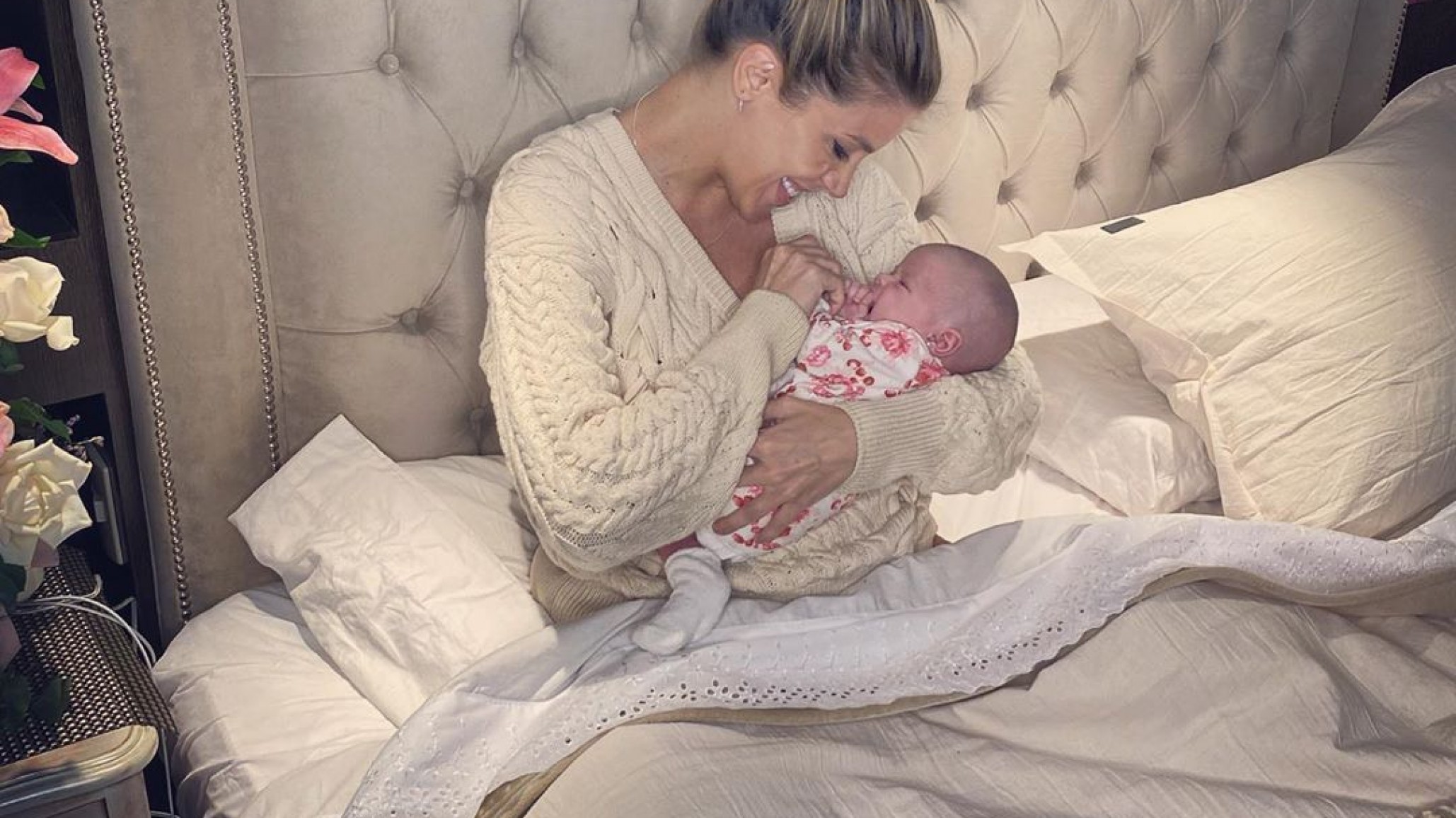 ¡Mamá tik toker! La hija de Virchu Gallardo está por cumplir mes y así festeja la familia