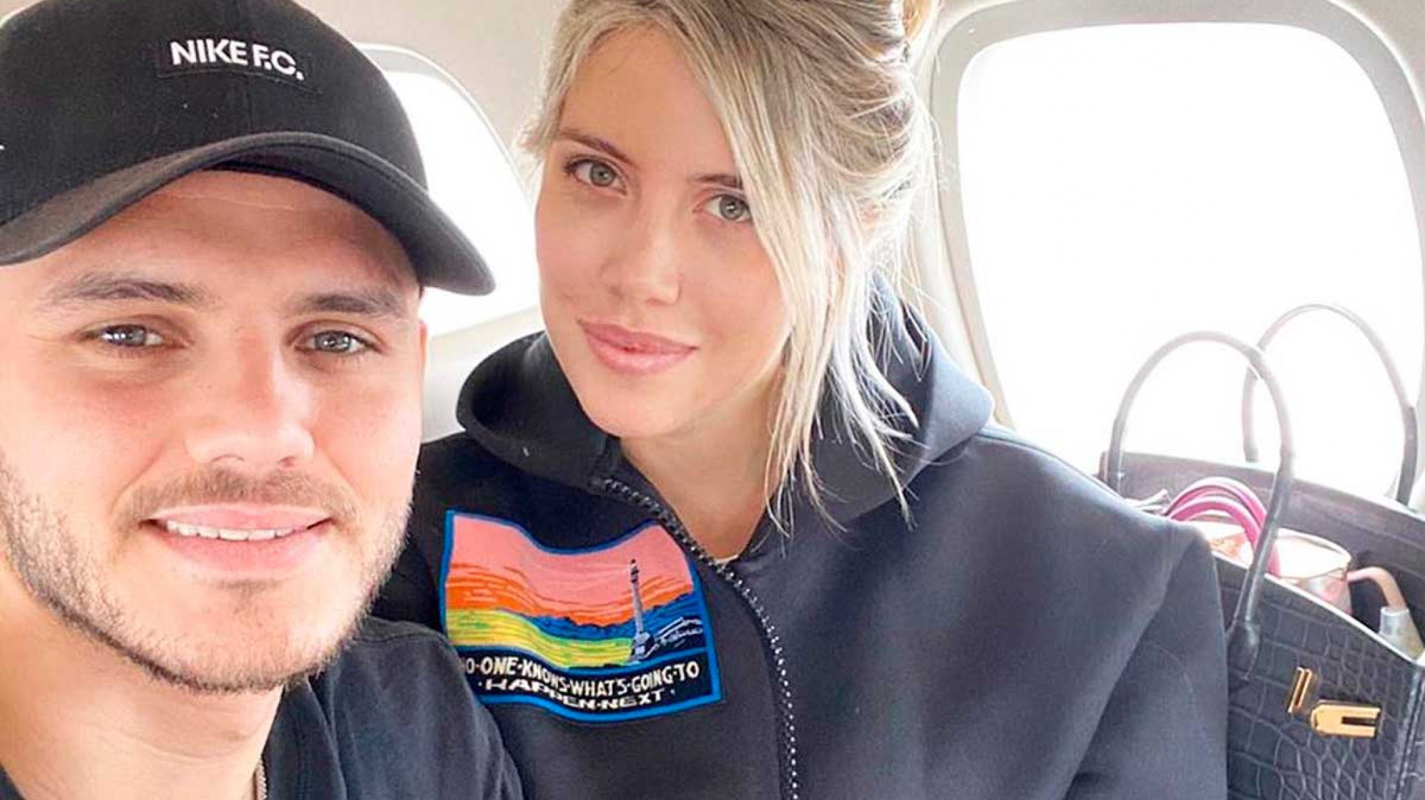 Wanda Nara le dio un apasionado beso a Mauro Icardi para celebrar el triunfo del PSG