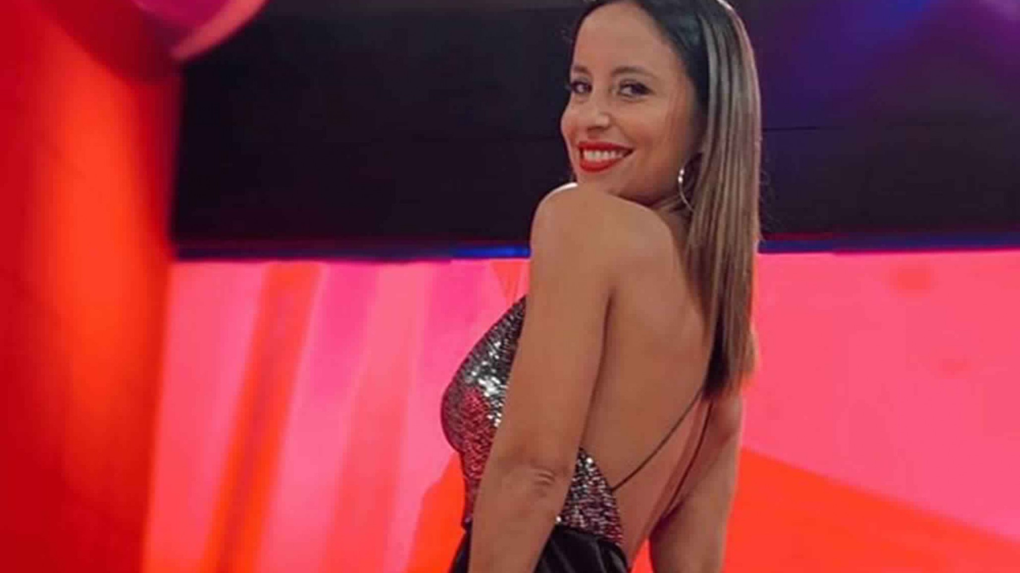 Lourdes Sánchez y una gran receta para terminar el domingo ¡Budín de frutos rojos!