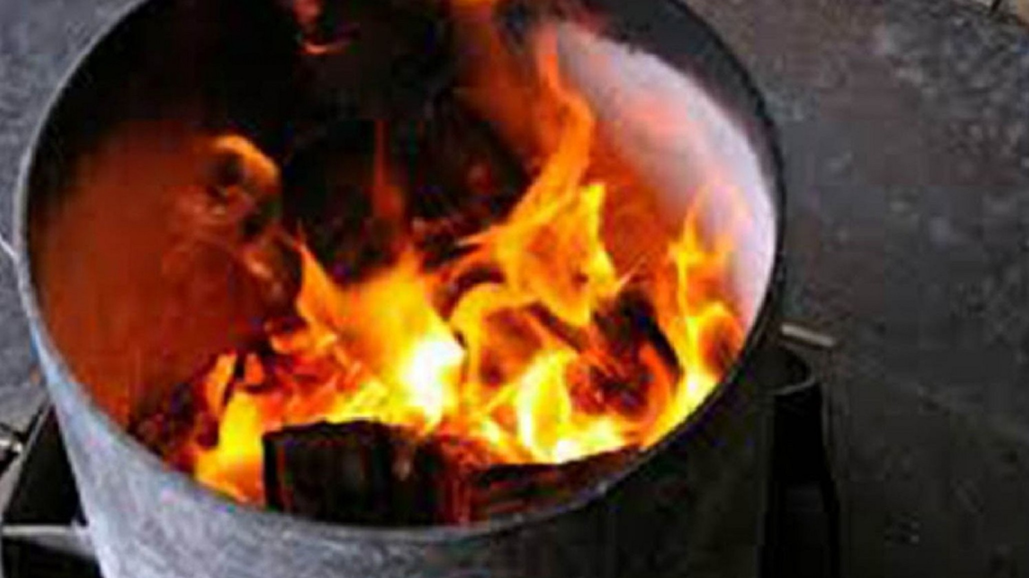 Niña de 11 años falleció intoxicada con monóxido de carbono: para combatir el frío prendieron un brasero