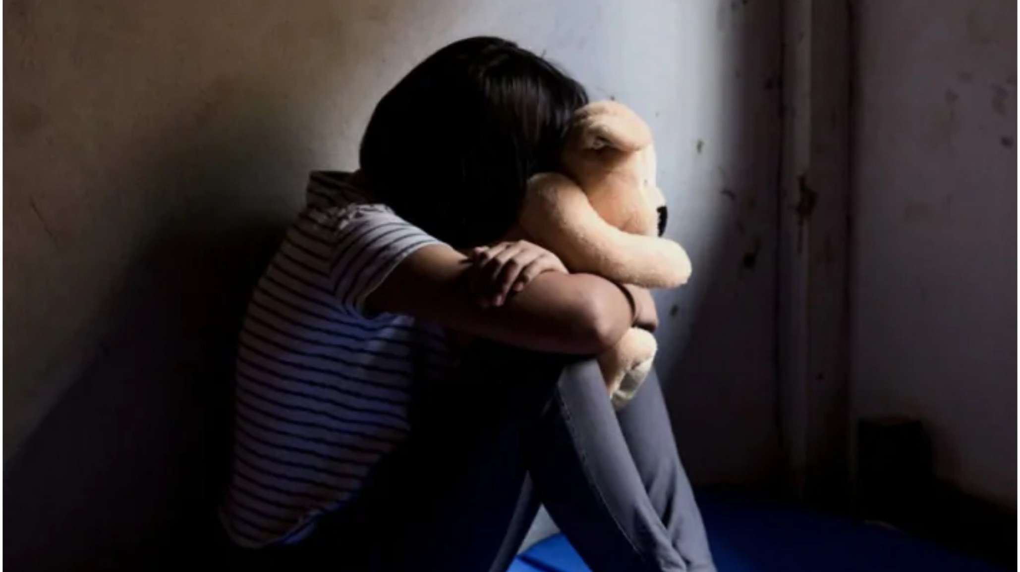 Una nena grabó a su abuelo de 71 años manoseándola después de reiterados abusos