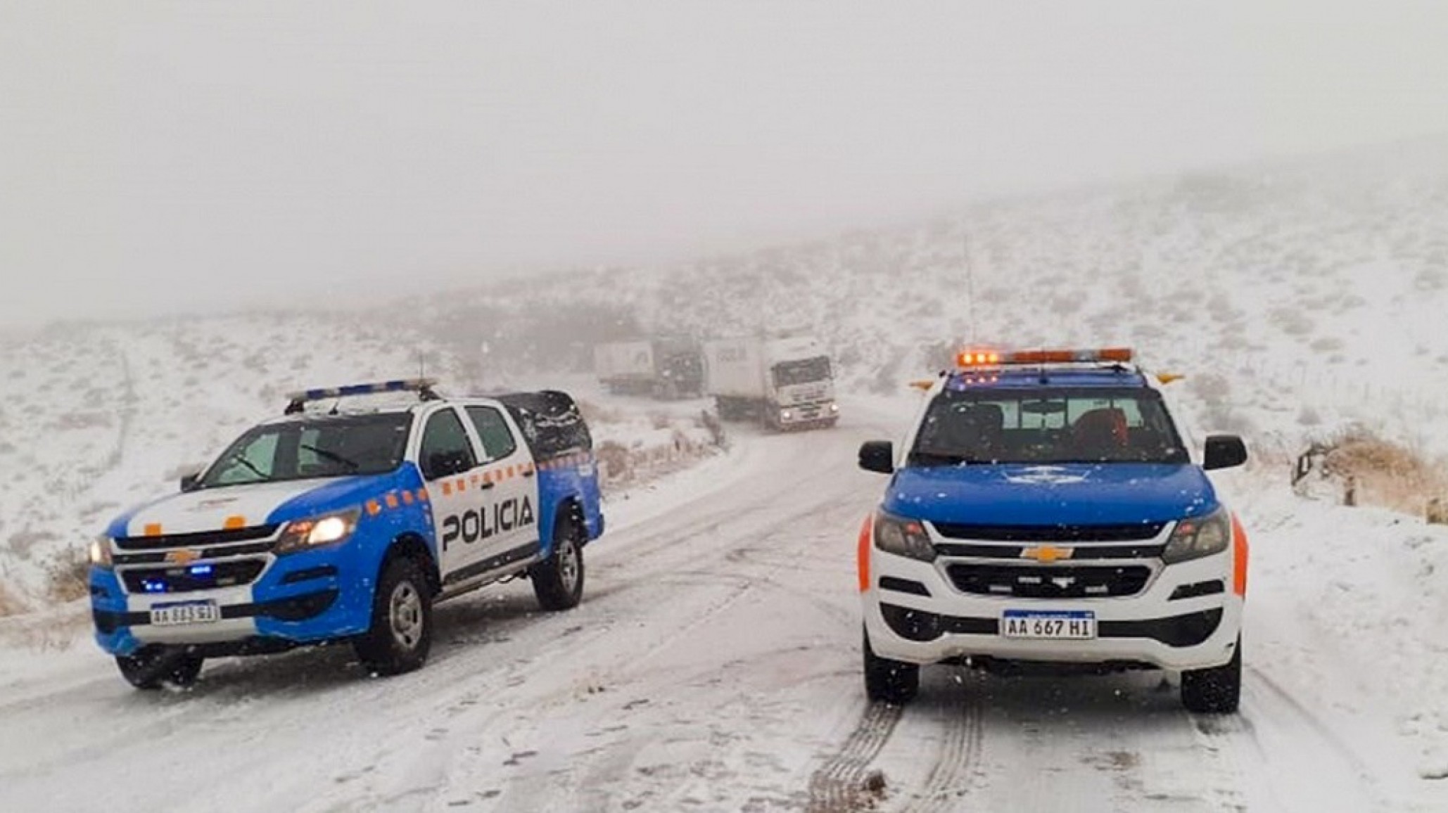 Temporal de nieve: Despliegan operativos viales ante el pronóstico de nevadas en la cordillera