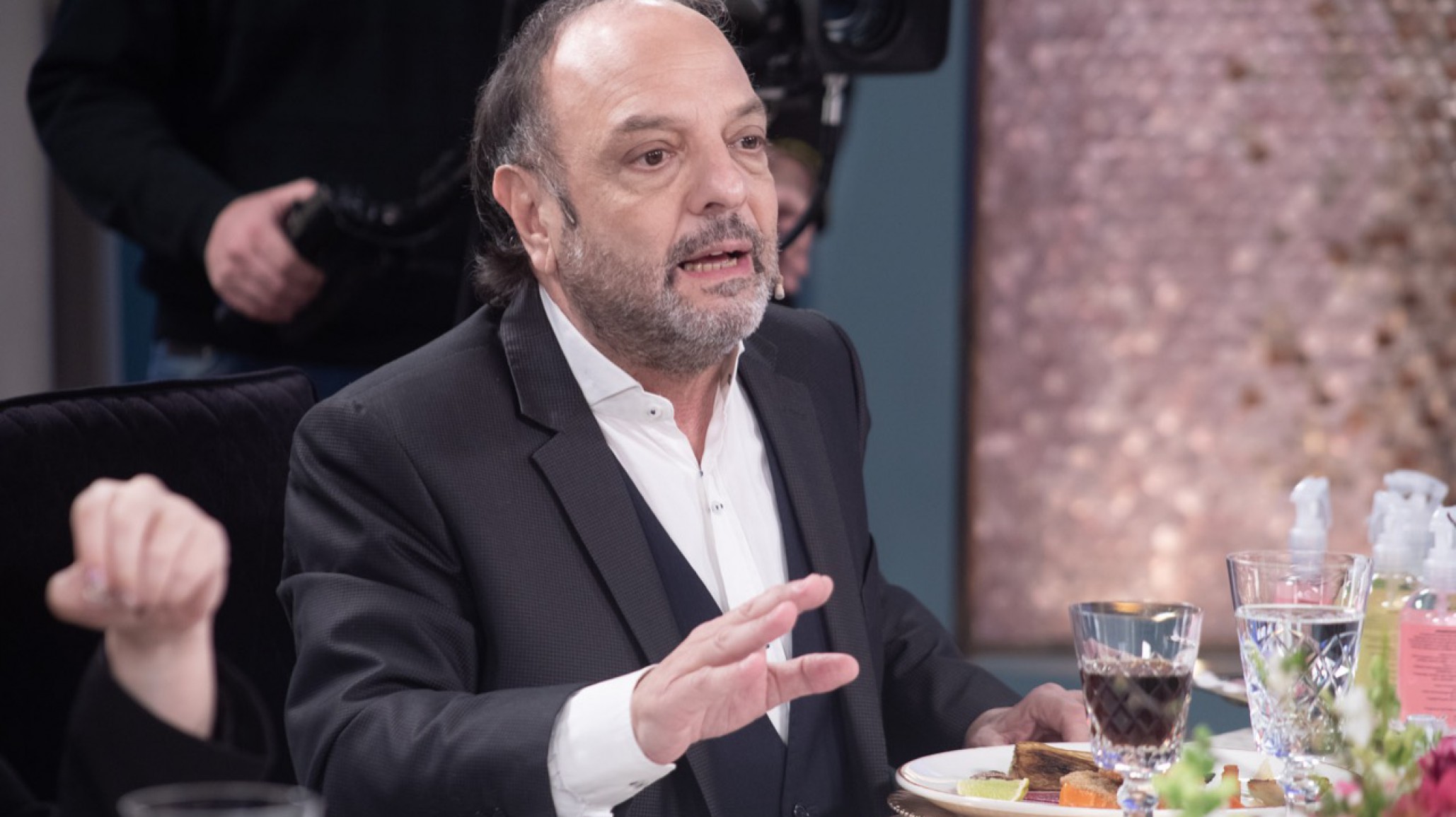 Baby Etchecopar: ”Cada vez hay más incultos y más gente violenta en el país”