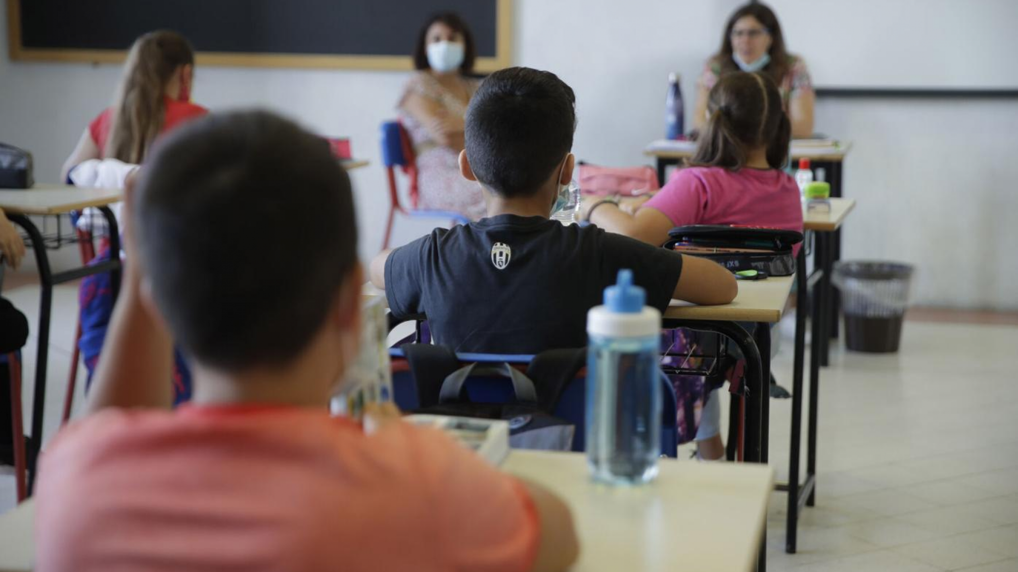 Italia reanuda las clases después de 6 meses de cierre