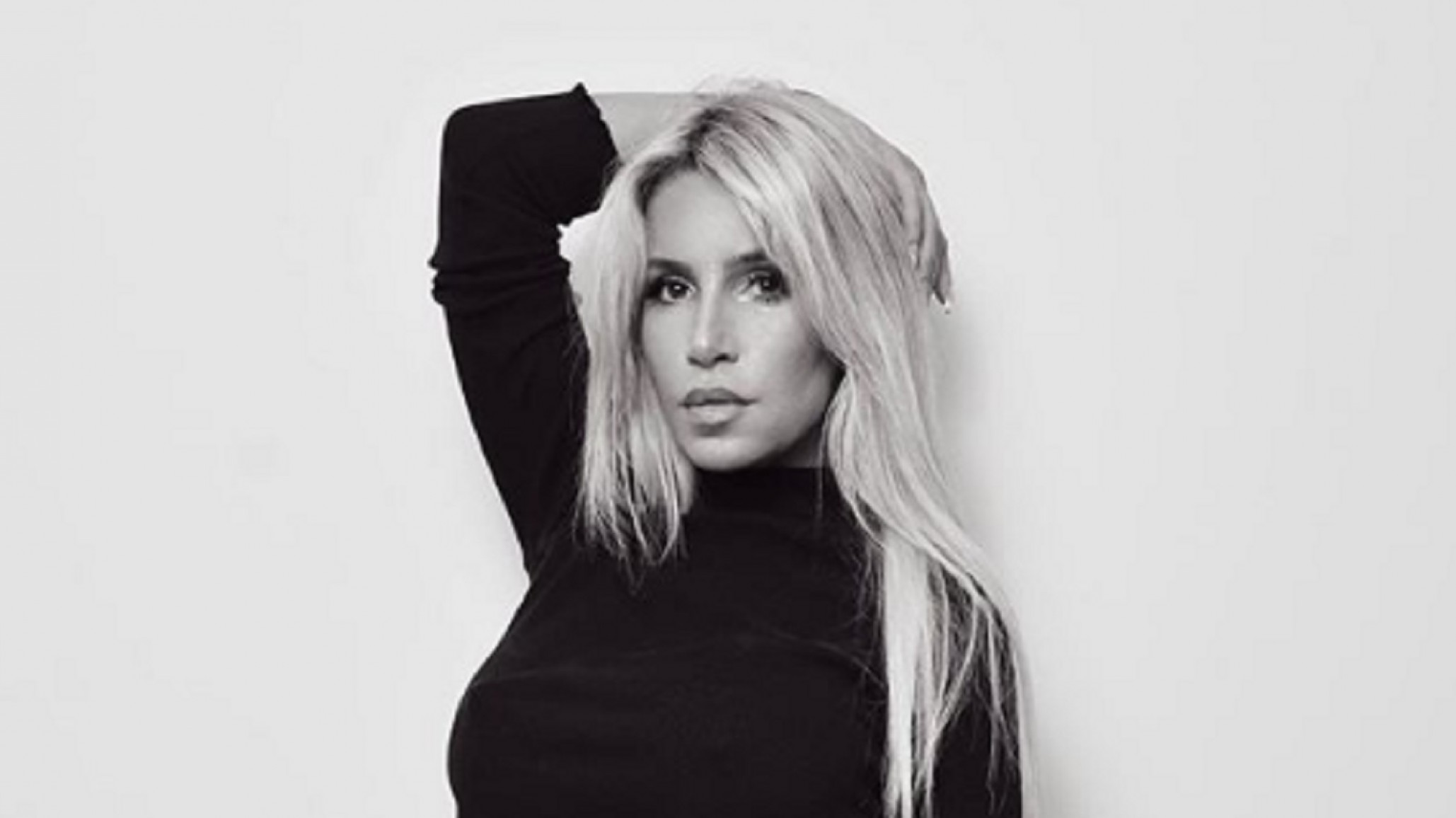 ¡Un fuego! Flor Peña posó en lencería y deleitó a sus seguidores