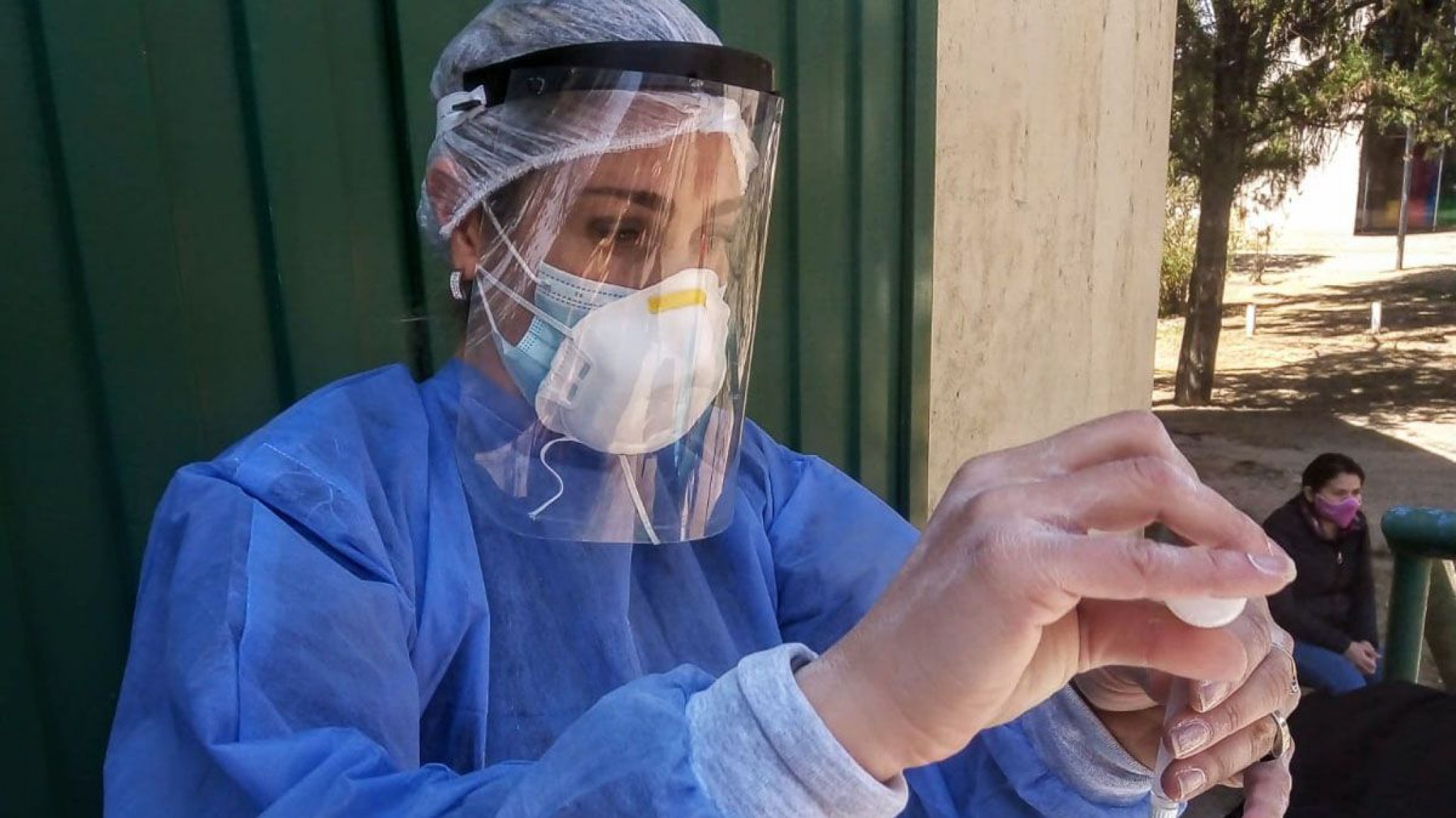 Habrían descubierto un tratamiento para el coronavirus que reduce muertes y contagios