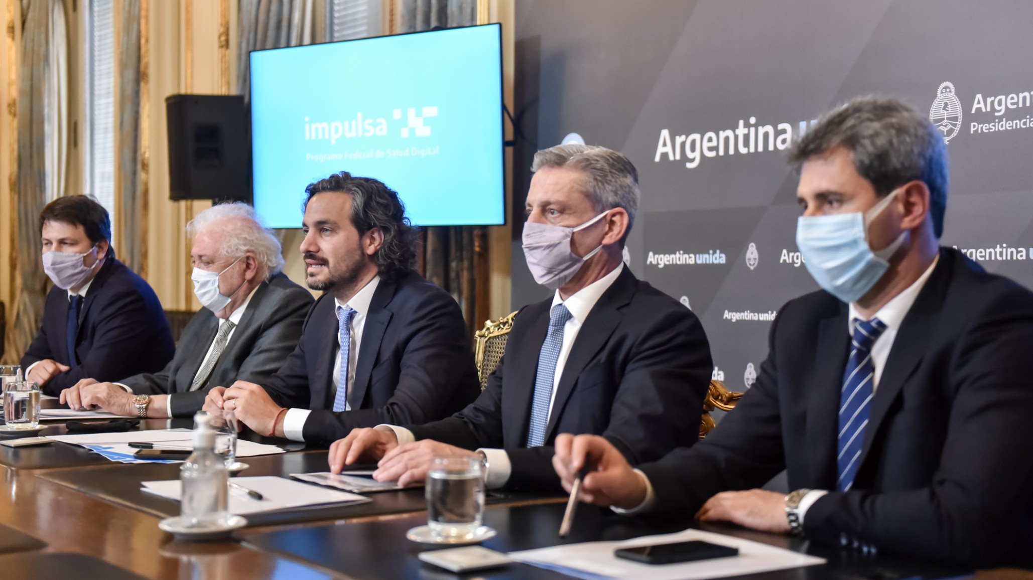 Cafiero: “Lanzamos IMPULSA, el programa de transformación digital del sistema sanitario”