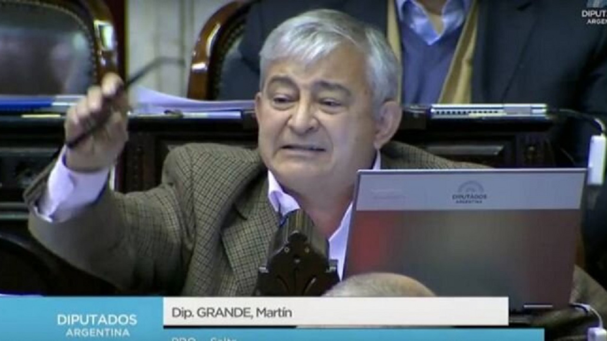 Médico criticó al diputado Martín Grande por pedir que se investigue la utilización del dióxido de cloro: ”Ignorante”