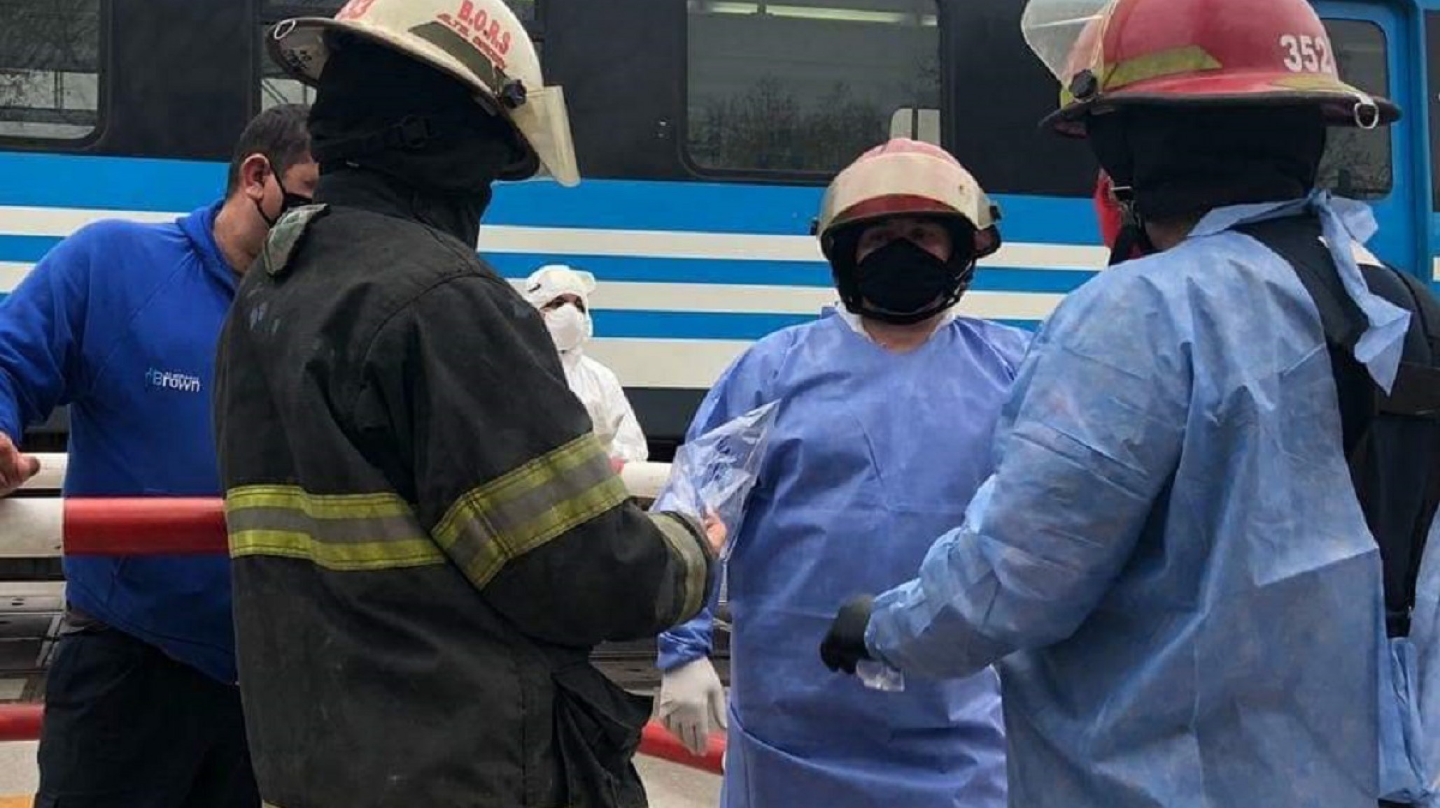 Desde hoy rige el nuevo protocolo para viajar en colectivos y trenes